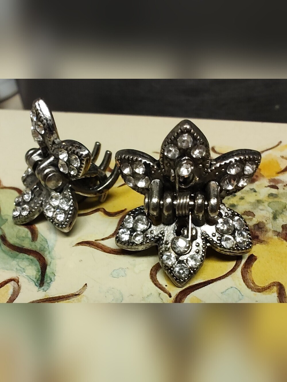 Pair Of Vintage Stainless Steel Hair Clips EUC